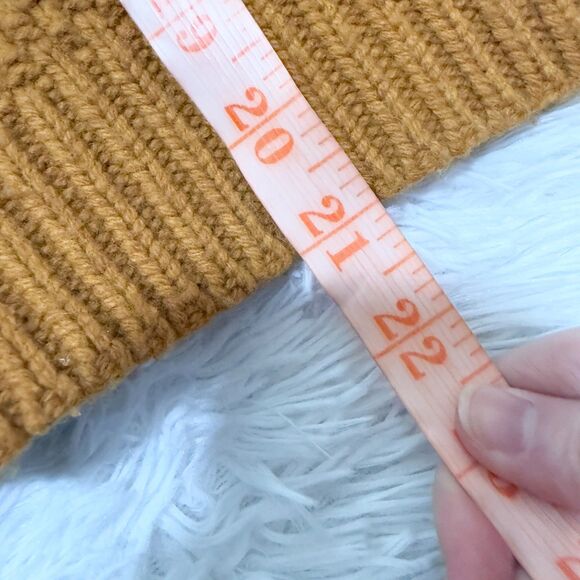 Women J.Crew Cable Knit Balloon Sleeve Sweater in Camel Size Small - Picture 3 of 7